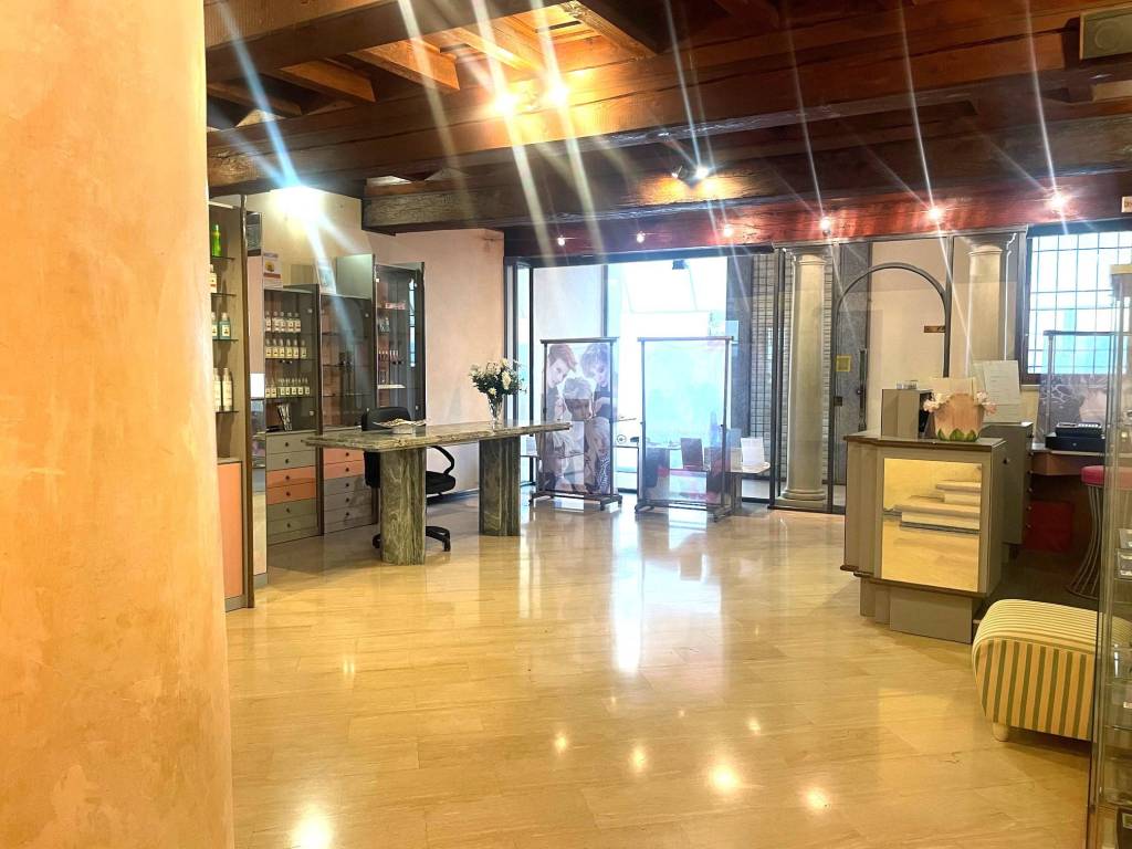 Appartamento a Mantova in Via Fratelli Bandiera, 26 - Foto 3