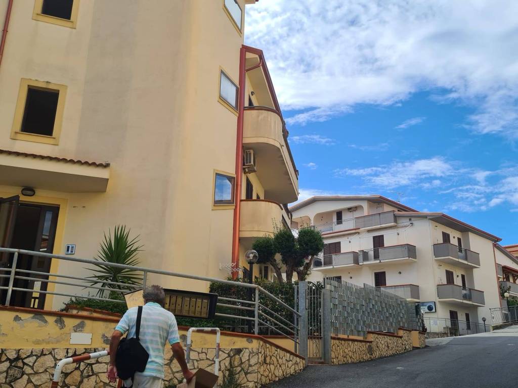 Appartamento a Belvedere marittimo in Via Beato Angelo d'Acri - Foto 4