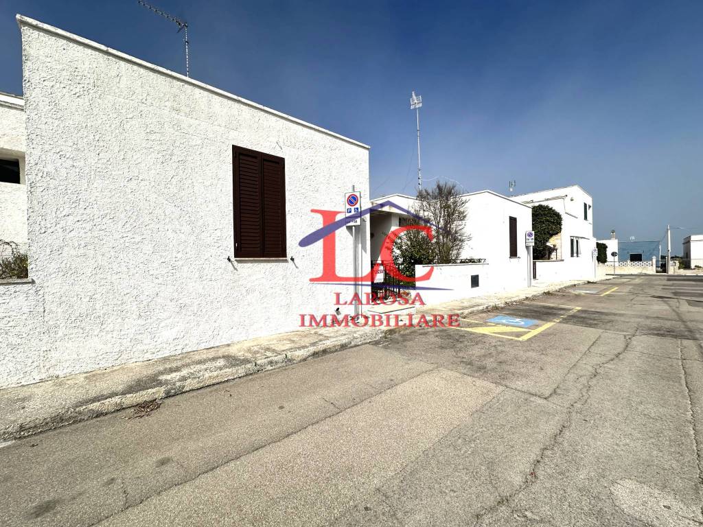 Villa a Melendugno in Via Martiri Belfiore, 1 - Foto 3