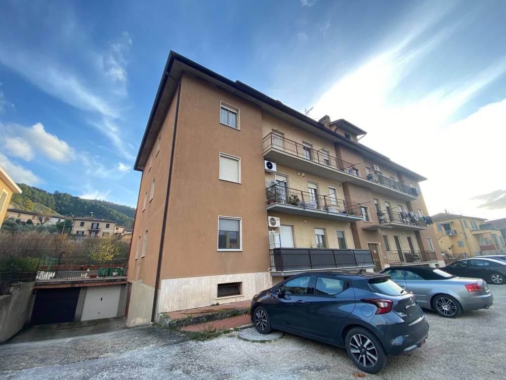 Appartamento a Spoleto in Via Eugenio Curiel - Foto 3