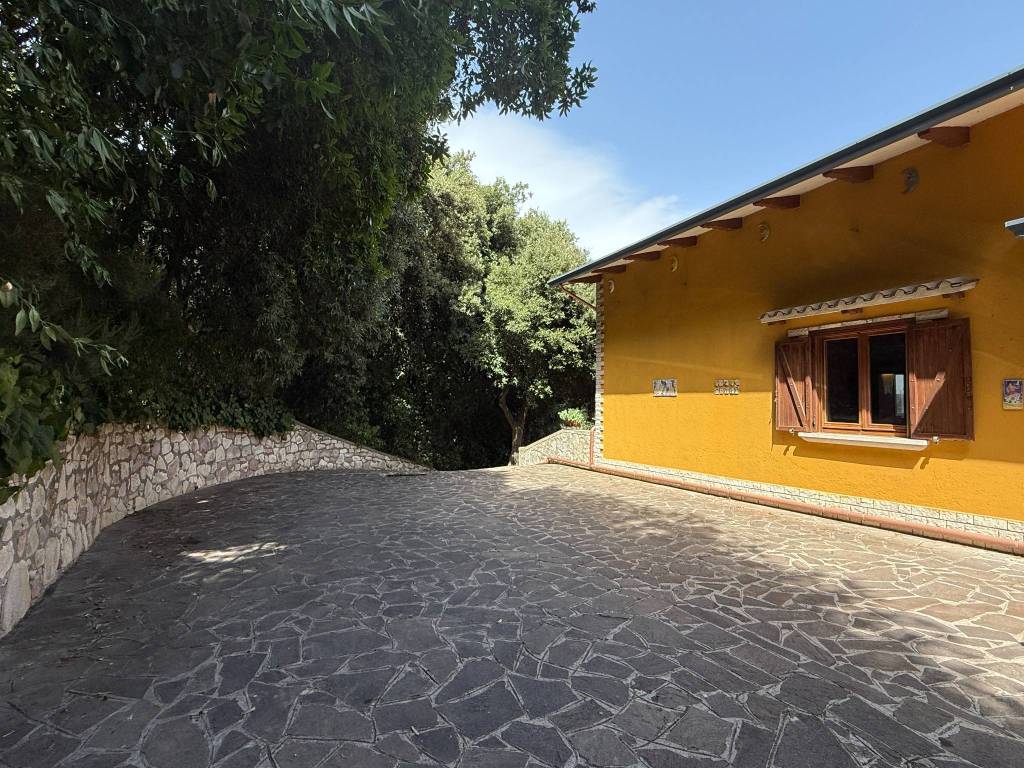 Villa a Perugia in Strada Fontana la Trinità - Foto 2