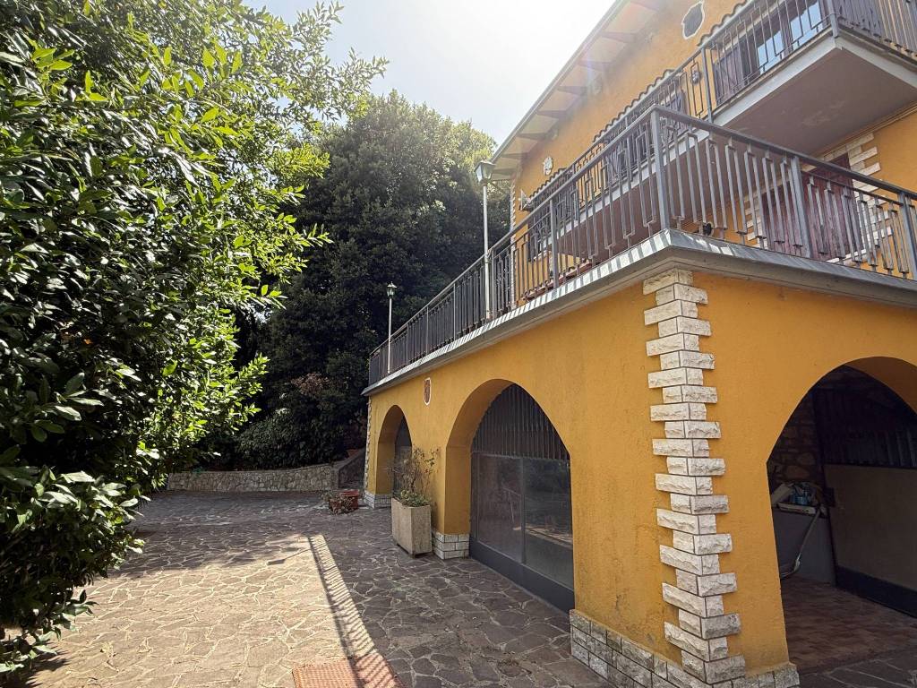 Villa a Perugia in Strada Fontana la Trinità - Foto 3