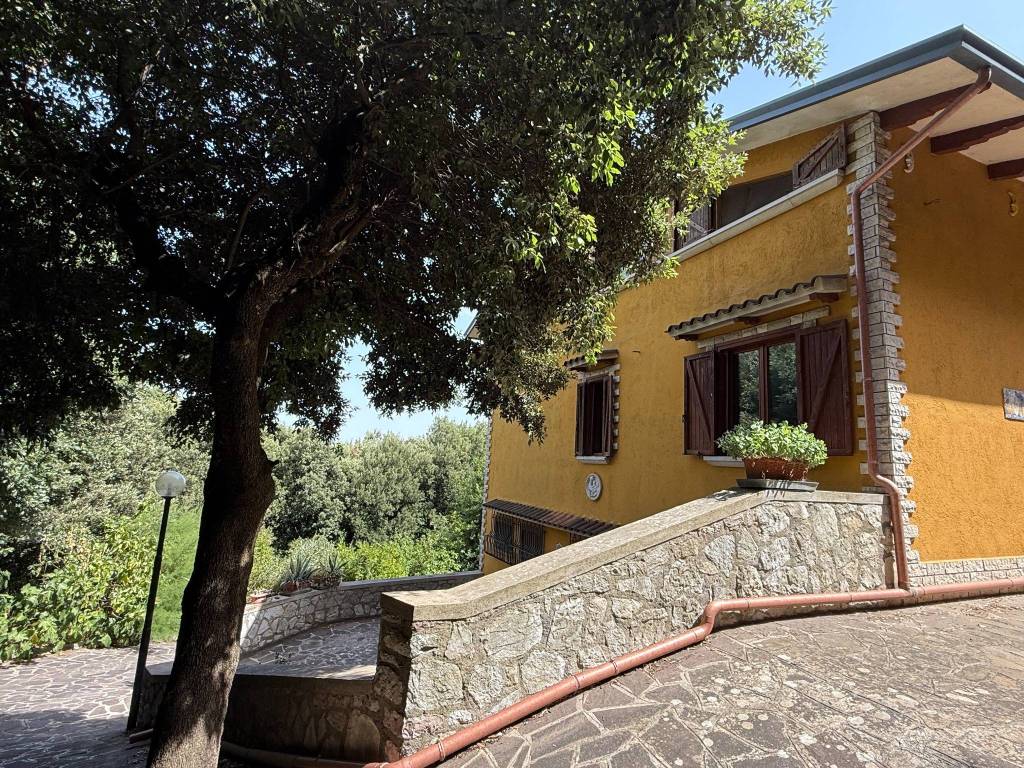 Villa a Perugia in Strada Fontana la Trinità - Foto 5