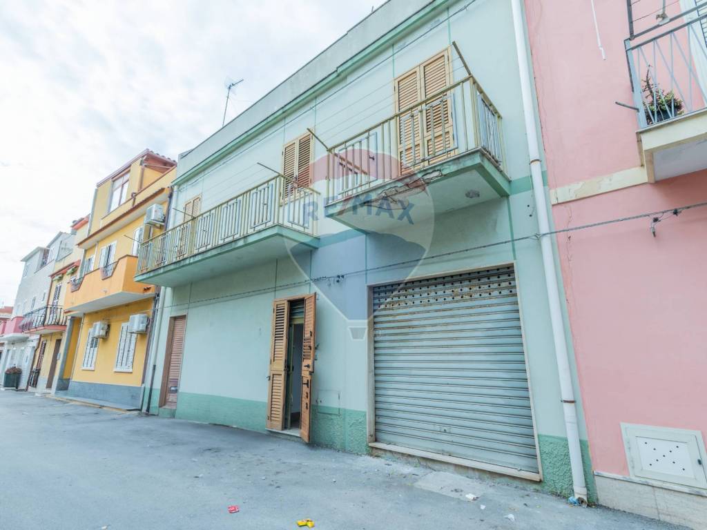Casa indipendente a Noto in Via Francesco Bonatelli, 12 - Foto 3
