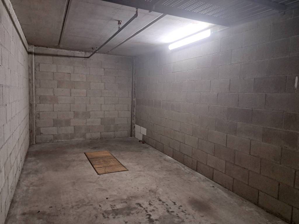 Box / garage a Saronno in Via Leonardo da Vinci - Foto 5