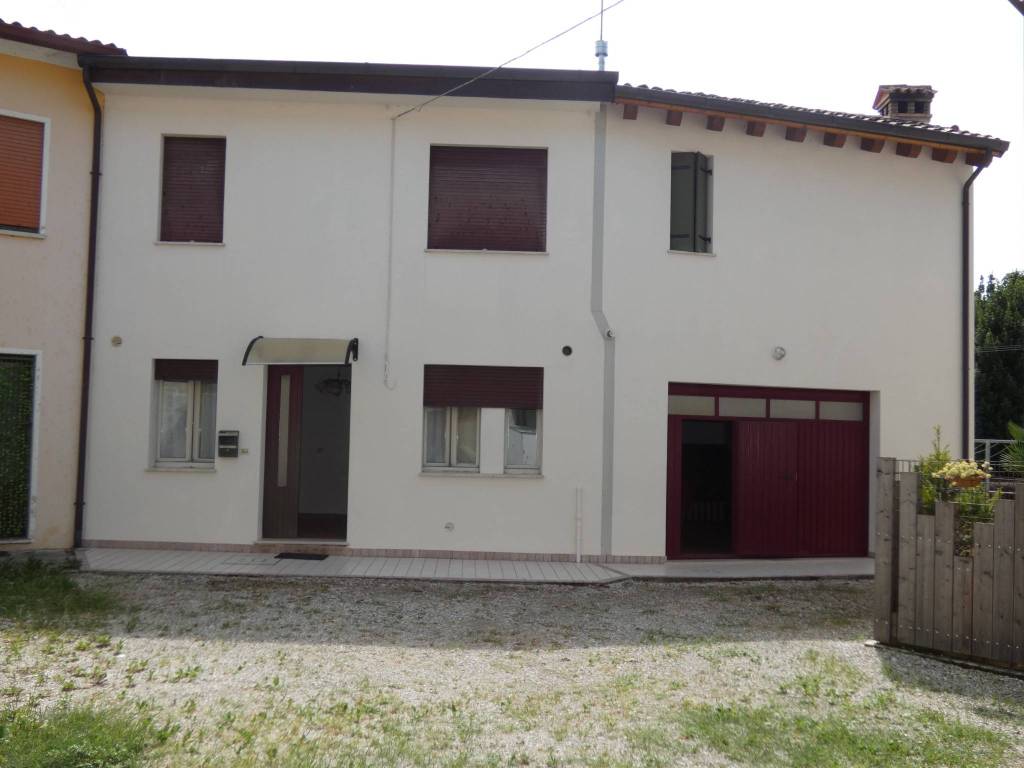 Casa indipendente a Tarzo in Via Martiri della Libertà - Foto 1