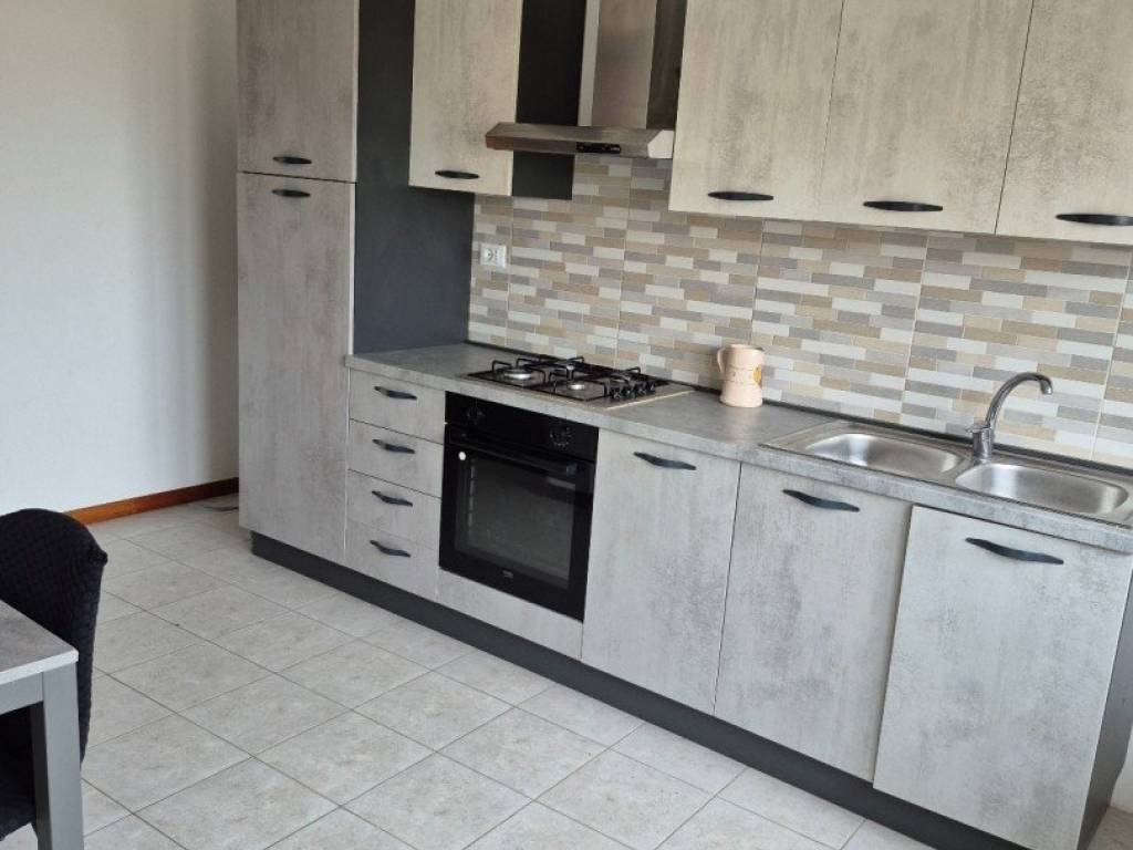 Appartamento a Giulianova in Via 24 Maggio, 39 - Foto 2