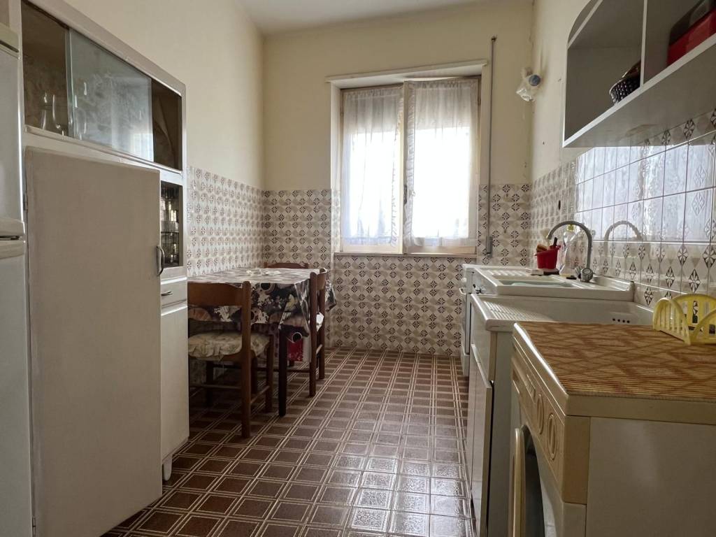 Appartamento a Gaeta in Via Monte Tortone - Foto 2