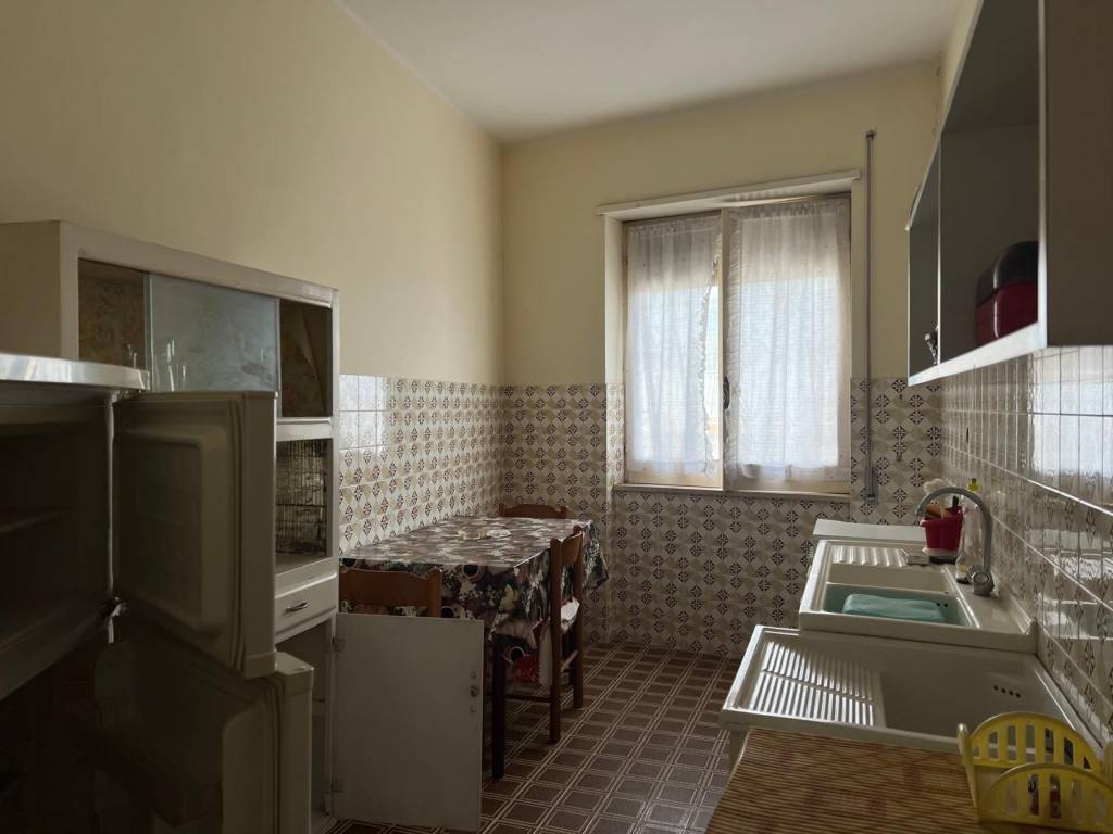 Appartamento a Gaeta in Via Monte Tortone - Foto 4