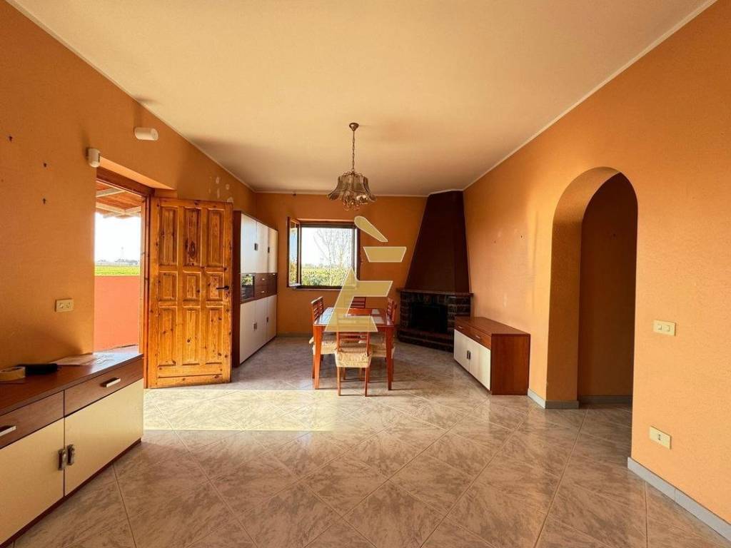 Villa a Aprilia in Via Tammaro, 6 - Foto 3