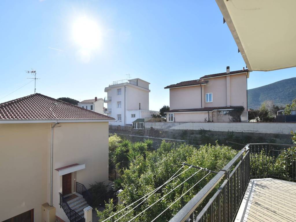 Appartamento a Borghetto santo spirito in Via Monviso - Foto 2