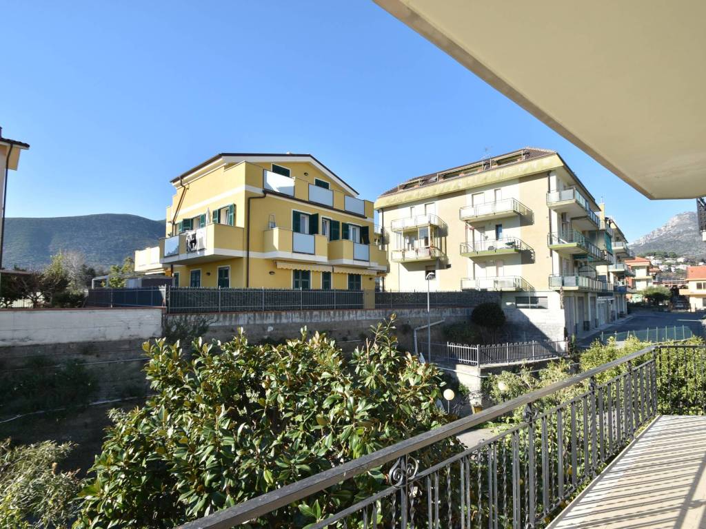 Appartamento a Borghetto santo spirito in Via Monviso - Foto 5