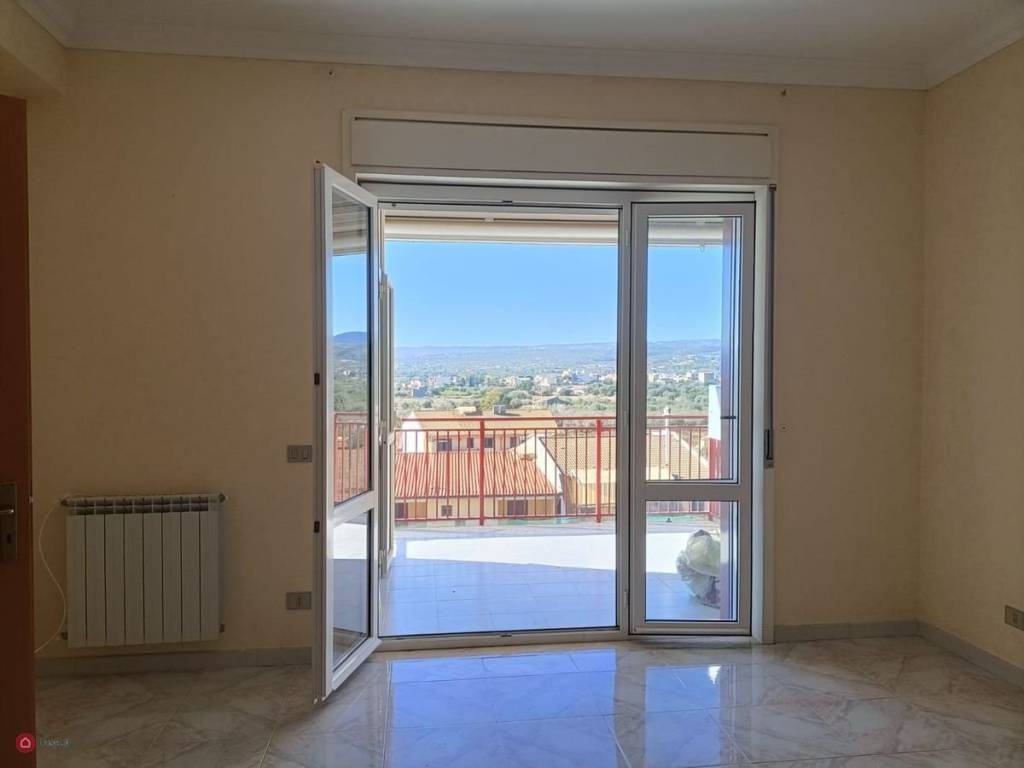 Appartamento a Floridia - Foto 2