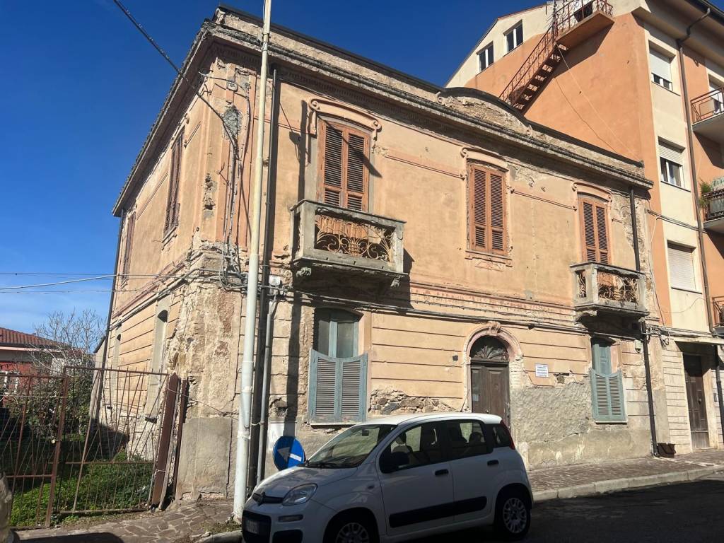 Villa a Vibo valentia in Via Andrea Cefaly, 9 - Foto 2
