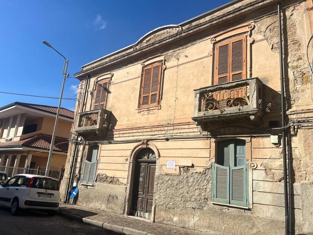 Villa a Vibo valentia in Via Andrea Cefaly, 9 - Foto 3