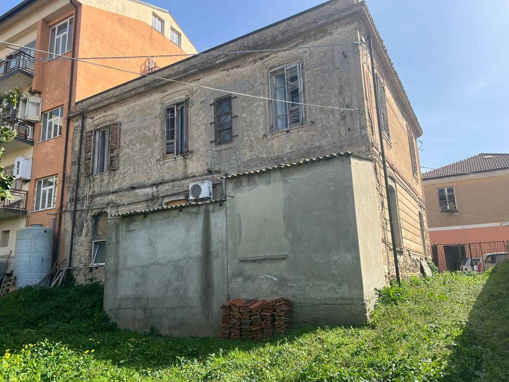 Villa a Vibo valentia in Via Andrea Cefaly, 9 - Foto 5