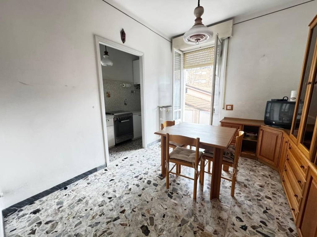 Appartamento a Jesi in Viale della Vittoria - Foto 2