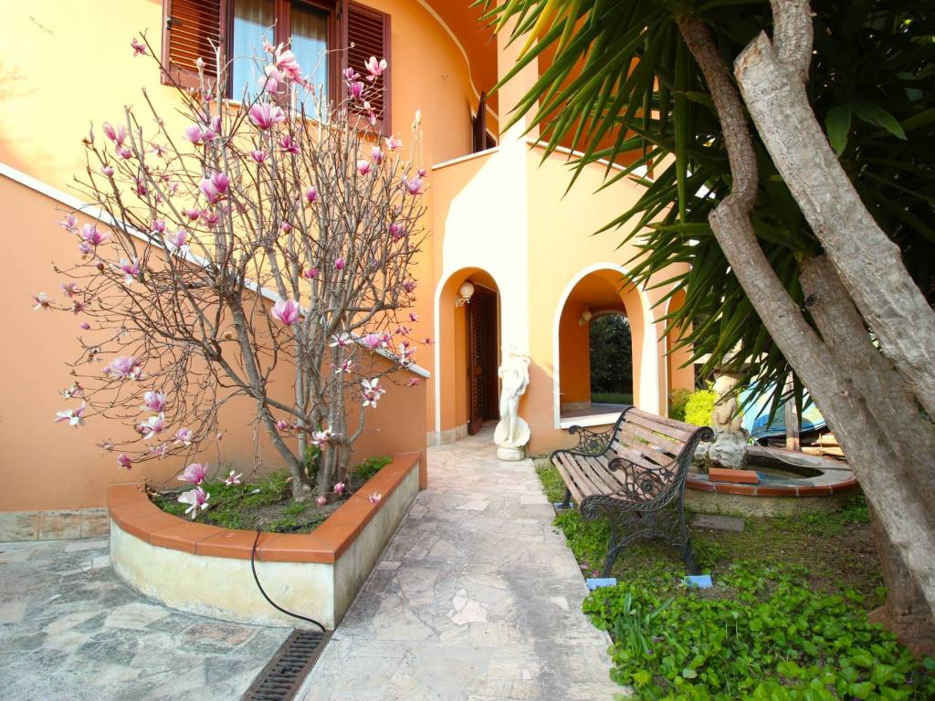 Villa a Spoltore in Via Rubicone, 16 - Foto 2