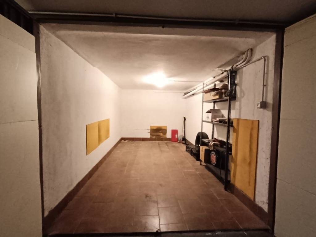 Box / garage a Asti in Via Francesco Petrarca - Foto 2