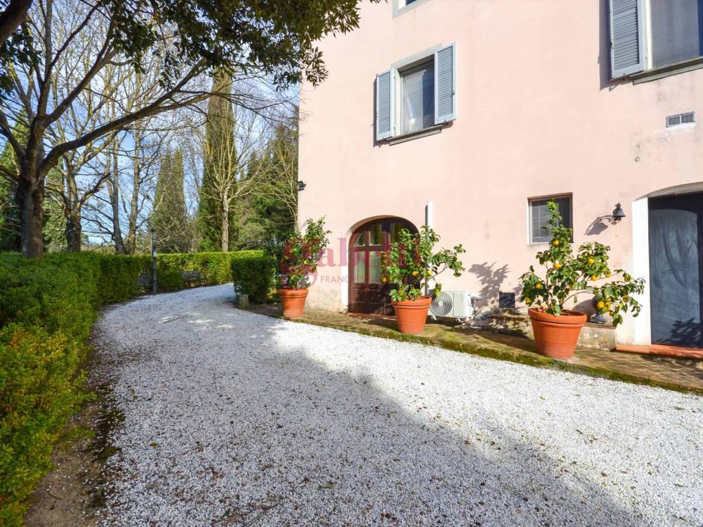 Villa a Capannori in Via Pesciatina - Foto 4