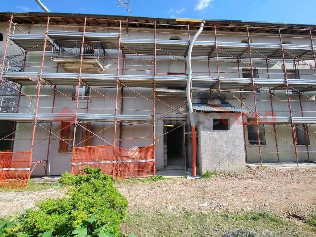 Appartamento a Castelletto sopra ticino in Via Glisente - Foto 4