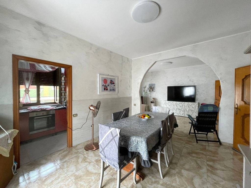 Appartamento a Lesina in Via Vincenzo Lanza, 15 - Foto 2