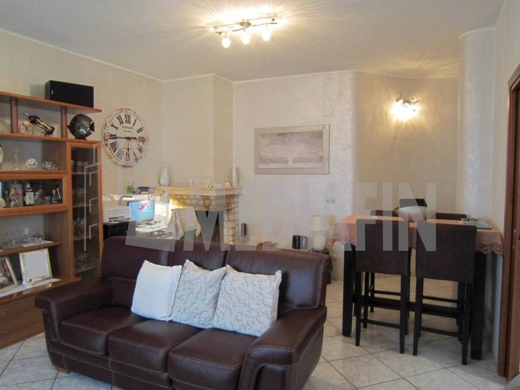 Appartamento a Corigliano-rossano in VIA MADRE ISABELLA DE ROSIS, 30 - Foto 2