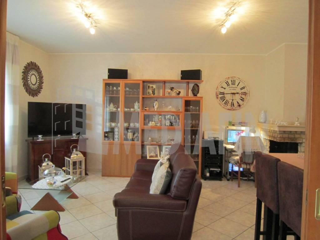 Appartamento a Corigliano-rossano in VIA MADRE ISABELLA DE ROSIS, 30 - Foto 3