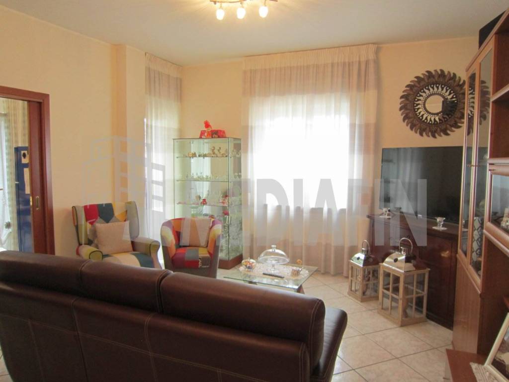 Appartamento a Corigliano-rossano in VIA MADRE ISABELLA DE ROSIS, 30 - Foto 5