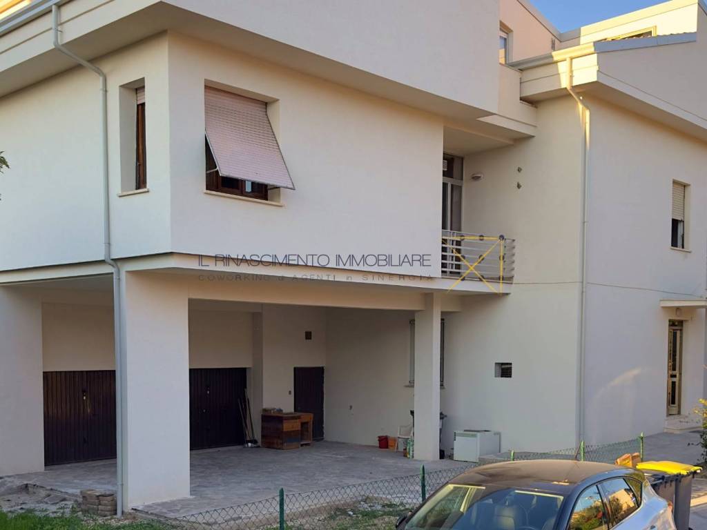 Appartamento a Foligno in Via Bartolomeo di Tommaso, 2 - Foto 2