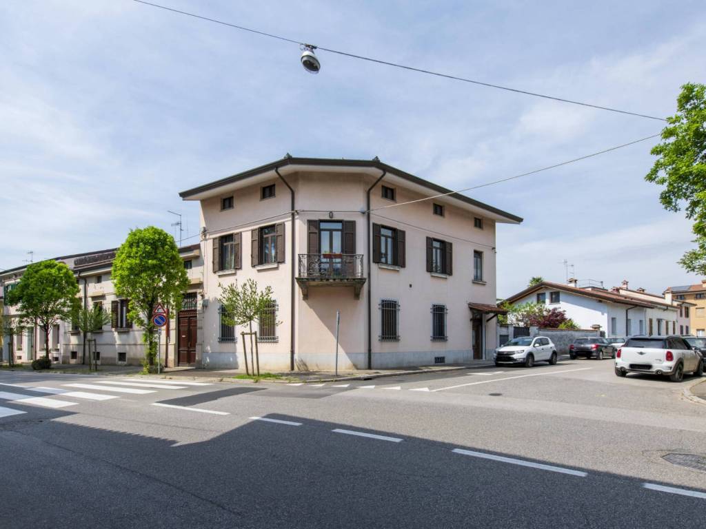 Villa a Gorizia in VIA BROLO, 1 - Foto 2