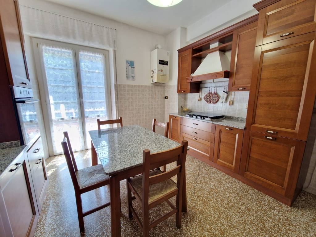 Appartamento a Genova in Via Cadighiara - Foto 3
