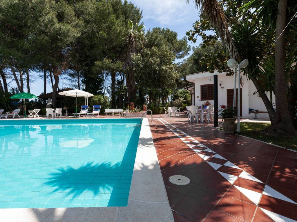 Villa a Oria in Via Carlo Pisacane - Foto 2