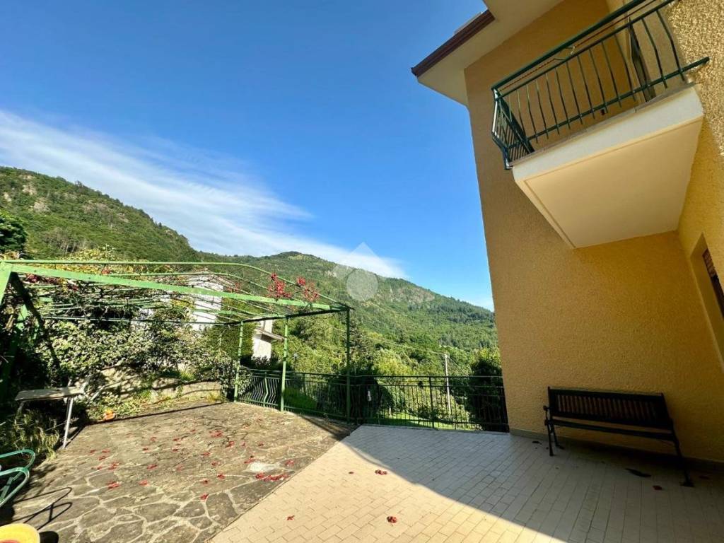 Appartamento a Borzonasca in Località Chiesa, 24 - Foto 2