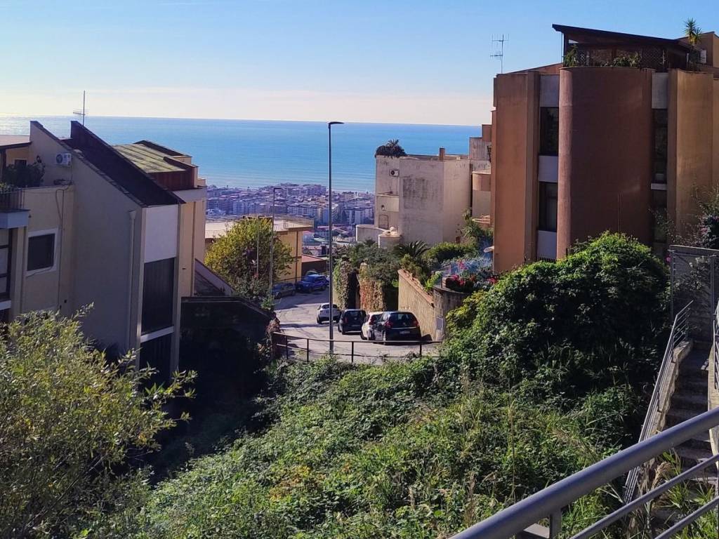 Box / garage a Salerno in Viale degli Olmi, 8 - Foto 3