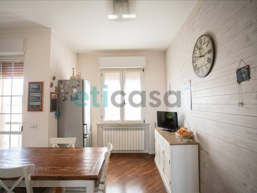 Appartamento a Piacenza in Via Giulio Arata 18, Piacenza, 18 - Foto 2