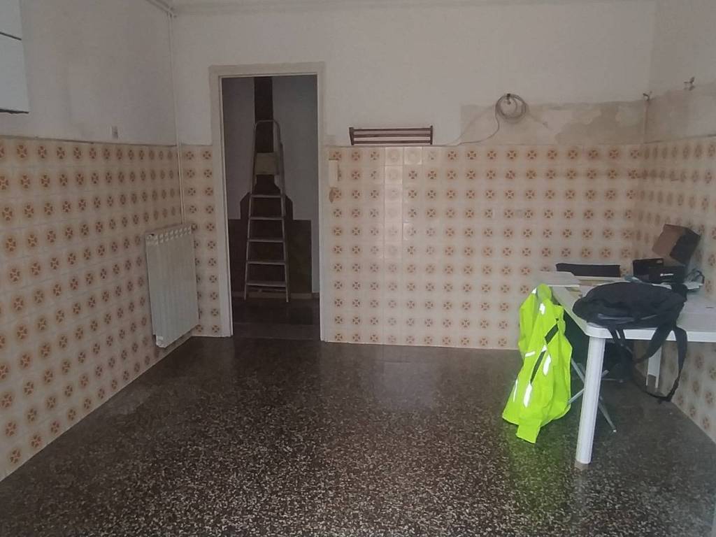 Appartamento a Genova in Via Chiaravagna, 20 - Foto 3