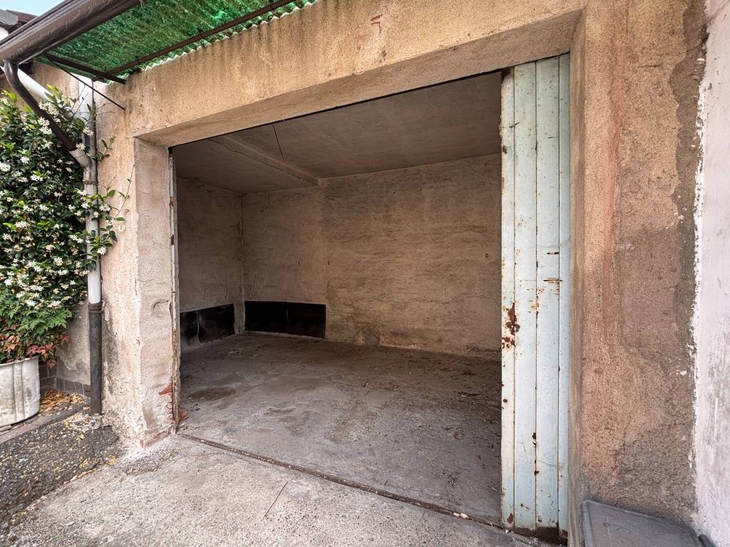 Casa indipendente a Novara in Strada Provinciale di Granozzo - Foto 2