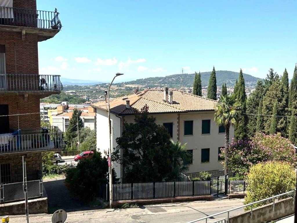 Appartamento a Perugia in Via Luca Antonio Pellicciari, 49 - Foto 4