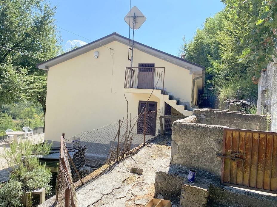 Villa a Foligno in Via Pontecentesimo - Foto 3