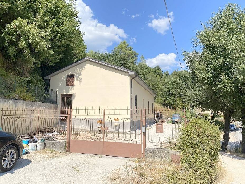 Villa a Foligno in Via Pontecentesimo - Foto 4