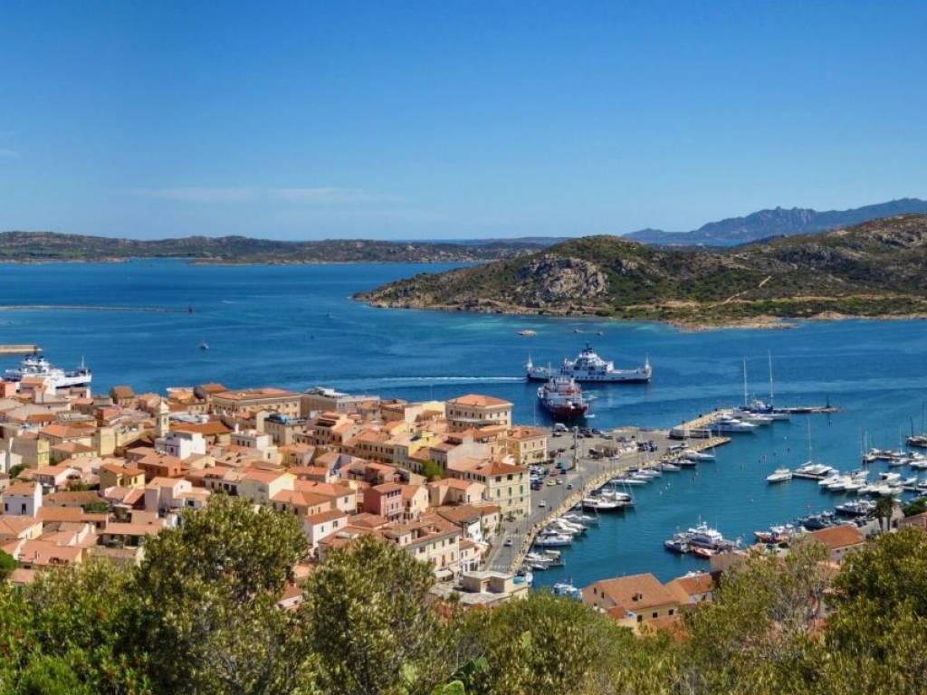 Attico / mansarda a La maddalena in Via Regina Margherita - Foto 2