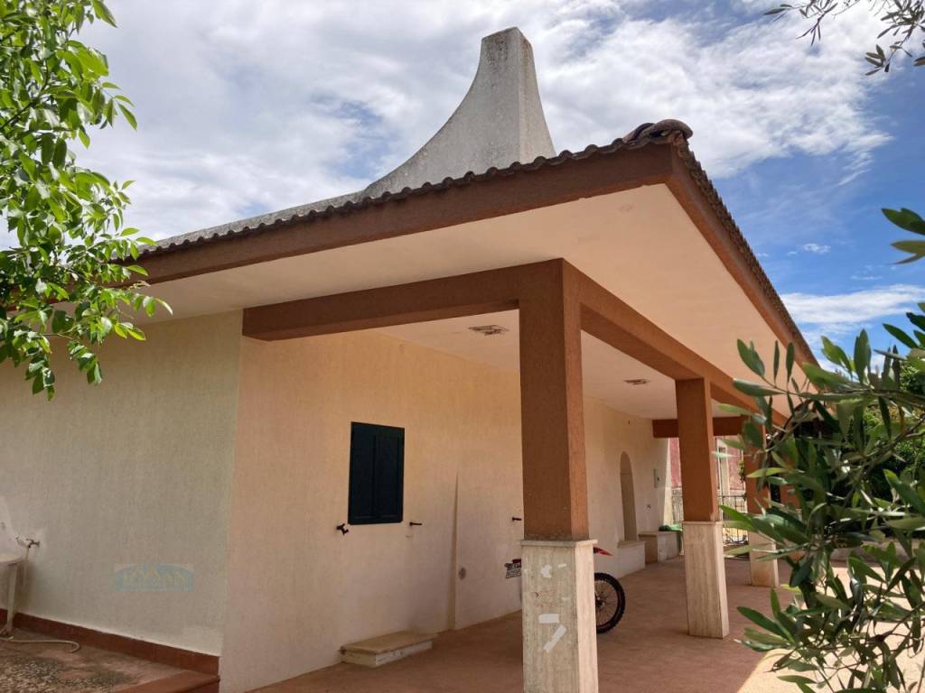 Villa a Ceglie messapica in CONTRADA MONTAVICOLI - Foto 2
