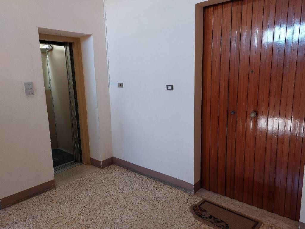 Appartamento a Galatina in Via della Costituzione - Foto 3