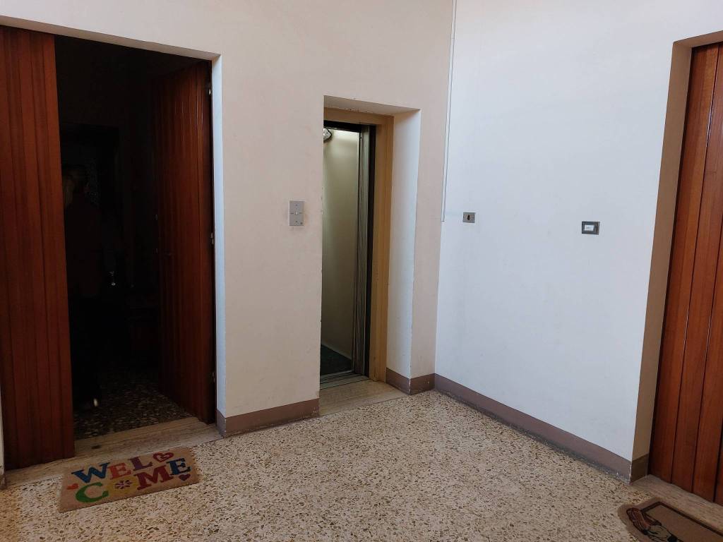 Appartamento a Galatina in Via della Costituzione - Foto 4