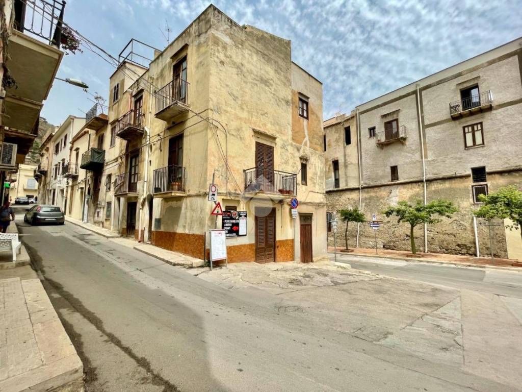 Casa indipendente a Castellammare del golfo in Via Marina di Petrolo, 36 - Foto 5