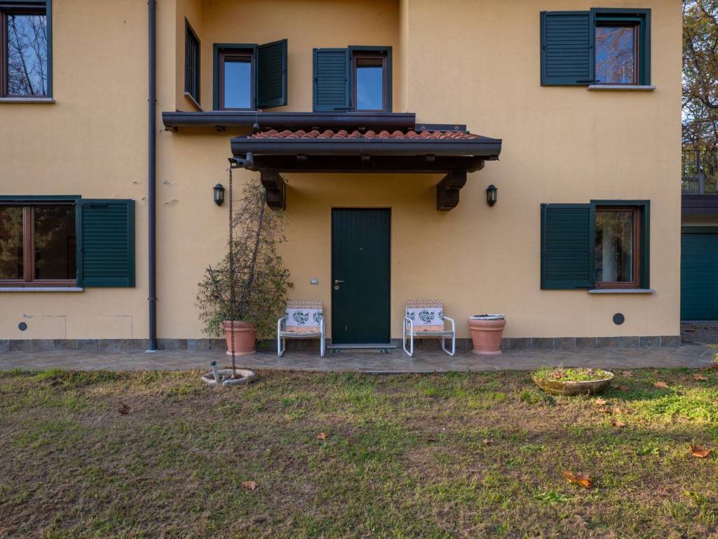 Villa a Sumirago in Via Giuseppe Garibaldi, 43 - Foto 4