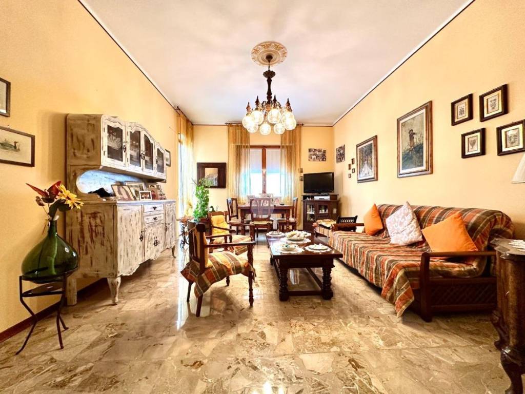 Appartamento a Tortona in VIA DEGLI ORTI - Foto 2