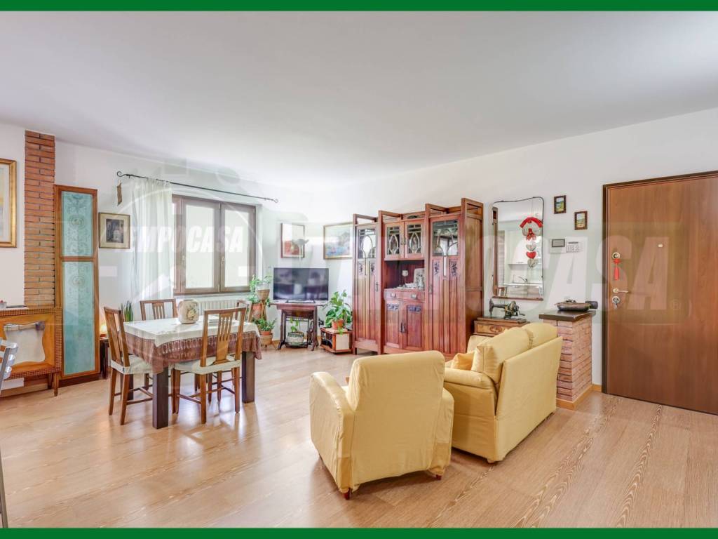 Appartamento a Besozzo in Via Leonardo da Vinci - Foto 2