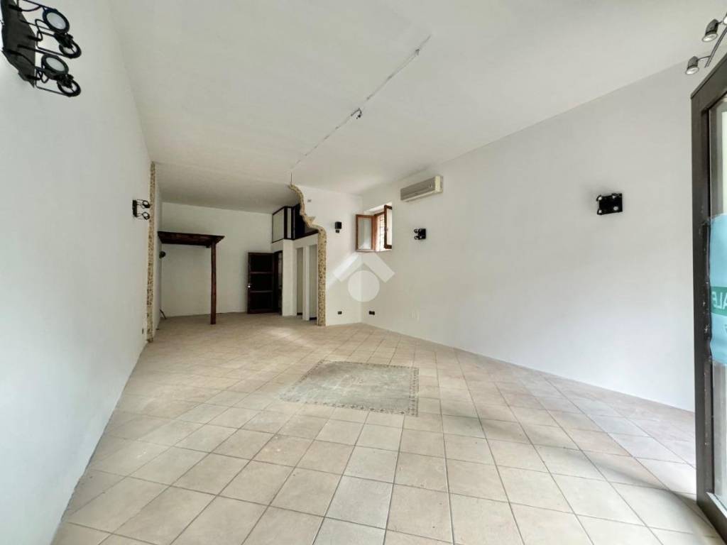 Appartamento a Assisi in Viale Patrono d'Italia, 13 - Foto 3
